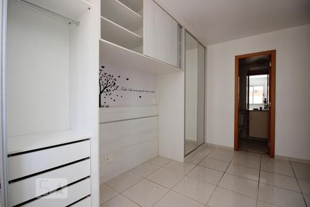 Quarto Suíte de apartamento para alugar com 2 quartos, 60m² em Lote 18 Águas Claras, Brasília