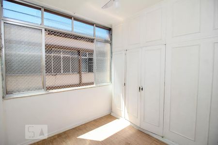 Quarto 1 de apartamento para alugar com 2 quartos, 65m² em Glória, Rio de Janeiro