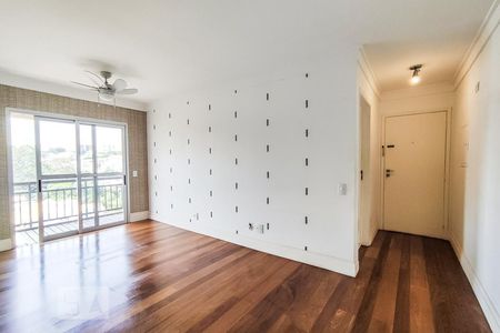 Sala de casa de condomínio para alugar com 1 quarto, 56m² em Jardim Monte Kemel, São Paulo