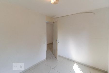 Quarto 1 de apartamento para alugar com 2 quartos, 52m² em Jardim Vergueiro, São Paulo