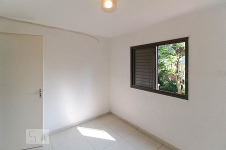 Quarto 1 de apartamento para alugar com 2 quartos, 52m² em Jardim Vergueiro, São Paulo