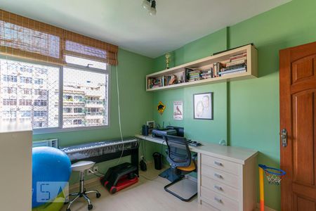 Quarto 1 de apartamento à venda com 3 quartos, 108m² em Grajau, Rio de Janeiro