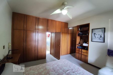 Apartamento à venda com 189m², 3 quartos e 2 vagas Apartamento à venda com 189m², 3 quartos e 2 vagasQuarto 3 - Suíte