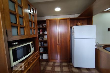 Apartamento à venda com 189m², 3 quartos e 2 vagas Apartamento à venda com 189m², 3 quartos e 2 vagasCozinha