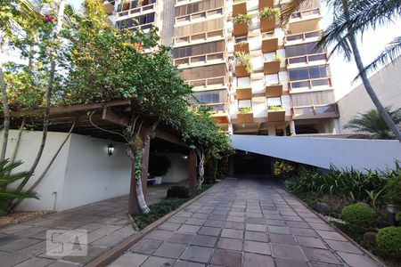 Apartamento à venda com 189m², 3 quartos e 2 vagas Apartamento à venda com 189m², 3 quartos e 2 vagasHall de Entrada