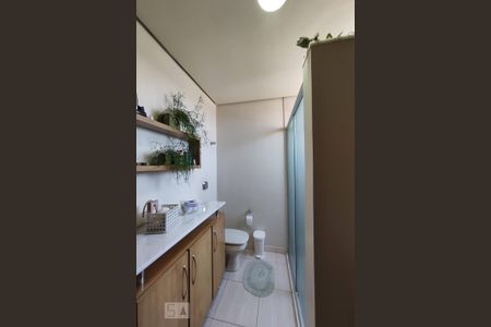 Apartamento à venda com 189m², 3 quartos e 2 vagas Apartamento à venda com 189m², 3 quartos e 2 vagasBanheiro 2