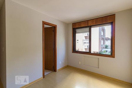 Quarto 1 suite de apartamento para alugar com 2 quartos, 74m² em Petrópolis, Porto Alegre