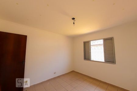 Quarto 2 de casa para alugar com 3 quartos, 114m² em Parque Renato Maia, Guarulhos