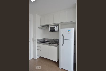 Cozinha de kitnet/studio para alugar com 1 quarto, 23m² em Brás, São Paulo