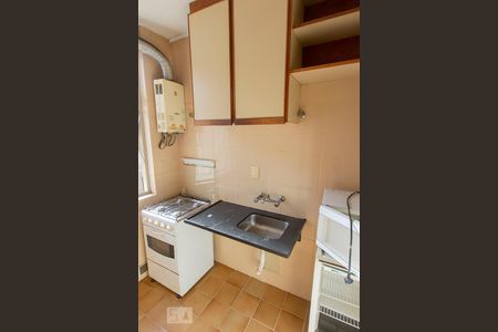 Cozinha de apartamento para alugar com 1 quarto, 47m² em Floresta, Porto Alegre