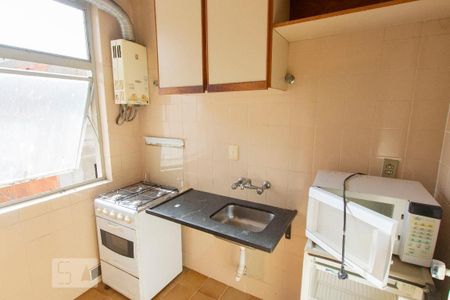 Cozinha de apartamento para alugar com 1 quarto, 47m² em Floresta, Porto Alegre