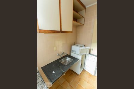 Cozinha de apartamento para alugar com 1 quarto, 47m² em Floresta, Porto Alegre