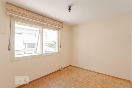 Quarto 2 de apartamento para alugar com 2 quartos, 80m² em Passo D’areia, Porto Alegre