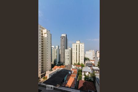 Vista de apartamento à venda com 2 quartos, 80m² em Pinheiros, São Paulo