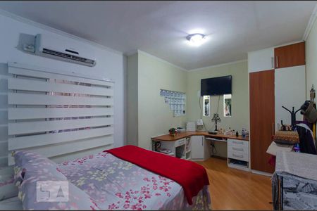 Suíte de casa à venda com 5 quartos, 235m² em Jardim Popular, São Paulo