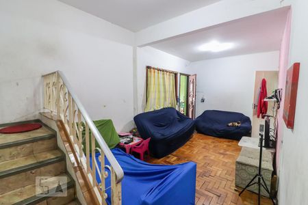 Sala de casa à venda com 5 quartos, 330m² em Jardim Ester Yolanda, São Paulo