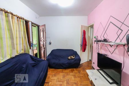 Sala de casa à venda com 5 quartos, 330m² em Jardim Ester Yolanda, São Paulo