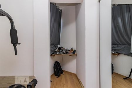 Dormitório de apartamento à venda com 2 quartos, 76m² em Menino Deus, Porto Alegre