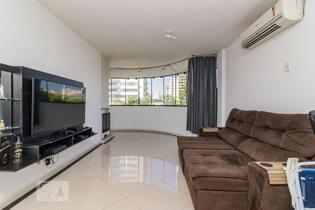 Apartamento à venda com 76m², 2 quartos e 1 vagaSala