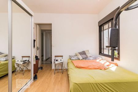 Dormitório de apartamento à venda com 2 quartos, 76m² em Menino Deus, Porto Alegre