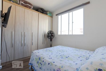 Quarto 1 de apartamento à venda com 2 quartos, 40m² em Mário Quintana, Porto Alegre