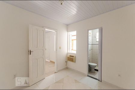 Suite  de casa para alugar com 1 quarto, 40m² em Barreto, Niterói