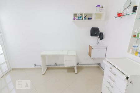 Quarto de casa para alugar com 1 quarto, 40m² em Cidade São Francisco, São Paulo