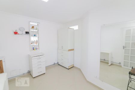 Quarto de casa para alugar com 1 quarto, 40m² em Cidade São Francisco, São Paulo