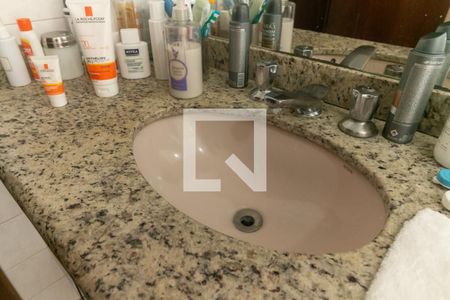 Apartamento à venda com 258m², 3 quartos e 3 vagas Apartamento à venda com 258m², 3 quartos e 3 vagasBanheiro Social