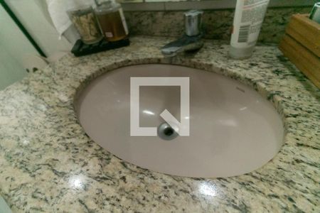 Apartamento à venda com 258m², 3 quartos e 3 vagas Apartamento à venda com 258m², 3 quartos e 3 vagasBanheiro 2