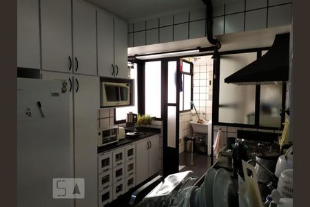 Cozinha de apartamento à venda com 3 quartos, 204m² em Santana, São Paulo