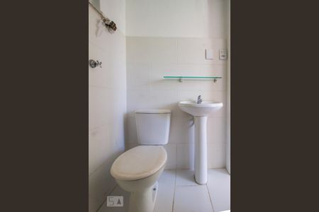 Banheiro de kitnet/studio à venda com 1 quarto, 22m² em Cidade Baixa, Porto Alegre