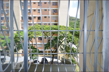 Vista da Sala de apartamento à venda com 2 quartos, 54m² em Cubango, Niterói