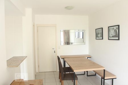 Sala de apartamento para alugar com 2 quartos, 76m² em Jacarepaguá, Rio de Janeiro