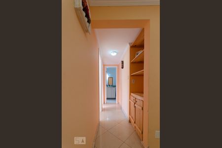 Corredor de apartamento para alugar com 2 quartos, 70m² em Ondina, Salvador
