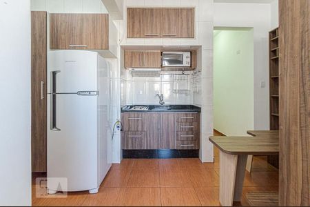Cozinha de kitnet/studio para alugar com 1 quarto, 35m² em Santa Ifigênia, São Paulo