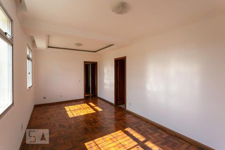 Sala de apartamento à venda com 4 quartos, 102m² em Sagrada Família, Belo Horizonte