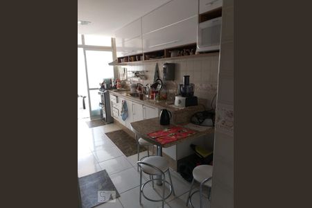 Cozinha de apartamento à venda com 3 quartos, 86m² em Mirandópolis, São Paulo