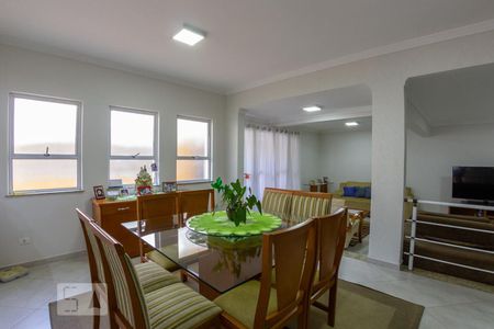 Sala de jantar de casa à venda com 4 quartos, 400m² em Chora Menino, São Paulo