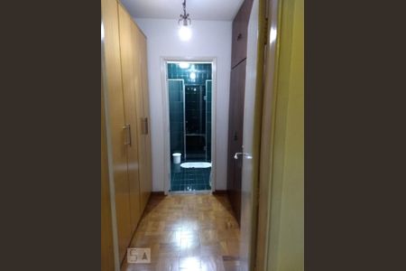 Corredor de casa à venda com 3 quartos, 250m² em Moema, São Paulo