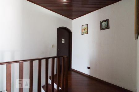 Corredor de casa à venda com 3 quartos, 130m² em Jardim Moreira, Guarulhos