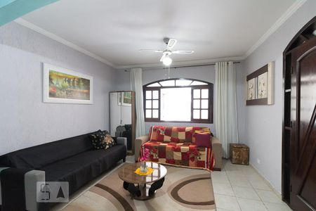 Sala de casa à venda com 3 quartos, 130m² em Jardim Moreira, Guarulhos