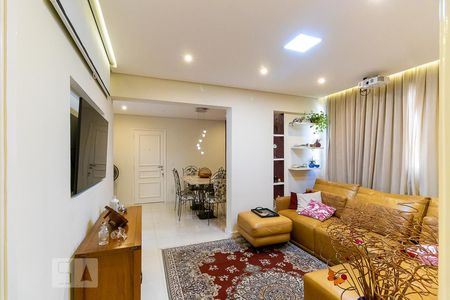 Sala de TV de apartamento à venda com 3 quartos, 120m² em Cambuí, Campinas