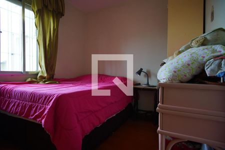 Quarto 1 de apartamento para alugar com 3 quartos, 75m² em Sarandi, Porto Alegre