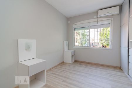 Quarto 1 de apartamento à venda com 2 quartos, 60m² em Santana, Porto Alegre
