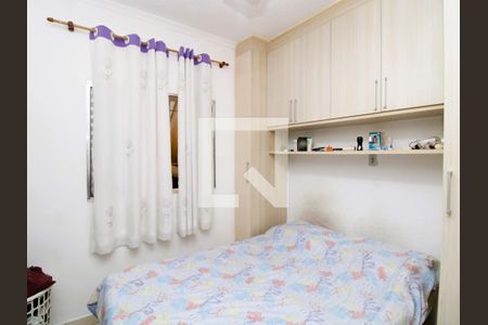 Quarto 2 de casa para alugar com 3 quartos, 120m² em Vila Nilo, São Paulo