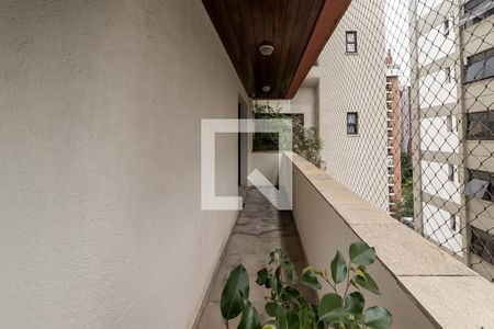 Varanda de apartamento à venda com 3 quartos, 217m² em Itaim Bibi, São Paulo