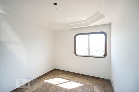 Casa de condomínio à venda com 520m², 4 quartos e 7 vagas Casa de condomínio à venda com 520m², 4 quartos e 7 vagasSala de jantar