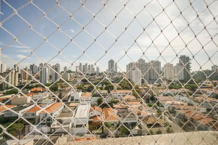 Casa de condomínio à venda com 520m², 4 quartos e 7 vagas Casa de condomínio à venda com 520m², 4 quartos e 7 vagasVista da suíte 01