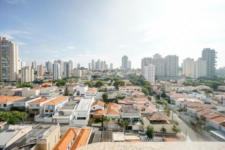 Casa de condomínio à venda com 520m², 4 quartos e 7 vagas Casa de condomínio à venda com 520m², 4 quartos e 7 vagasVista da suíte 04